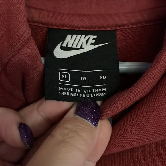 Nike woman’s pullover sweater cowl neck - Picture 5 of 7